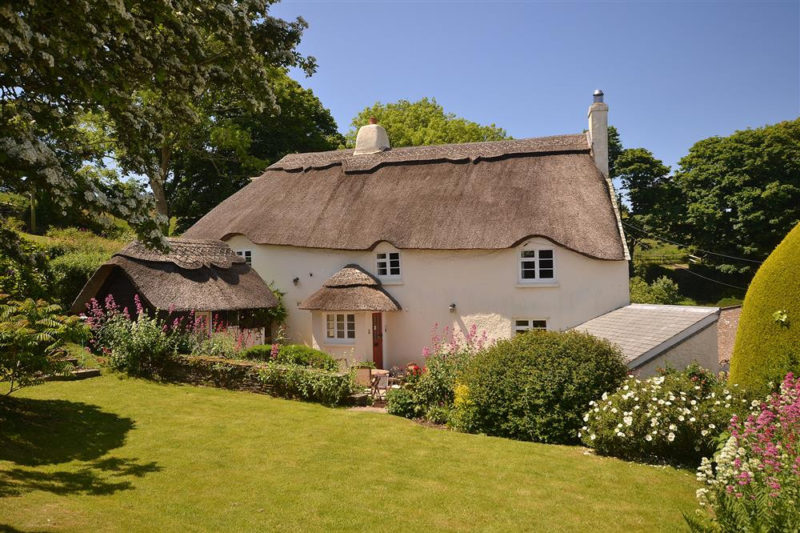 Old Thatch, a beautiful 16th Century thatched cottage.